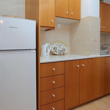 Cozy Holiday Apartment In Larnaca Near Foinikoudes 외부 사진